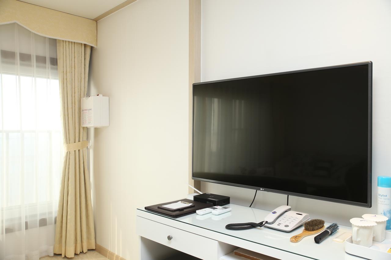 Daebudo Tourist Hotel อันซัน ภายนอก รูปภาพ